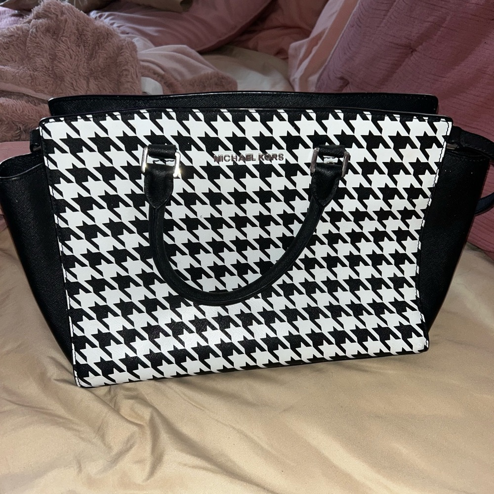 Michael kors purse